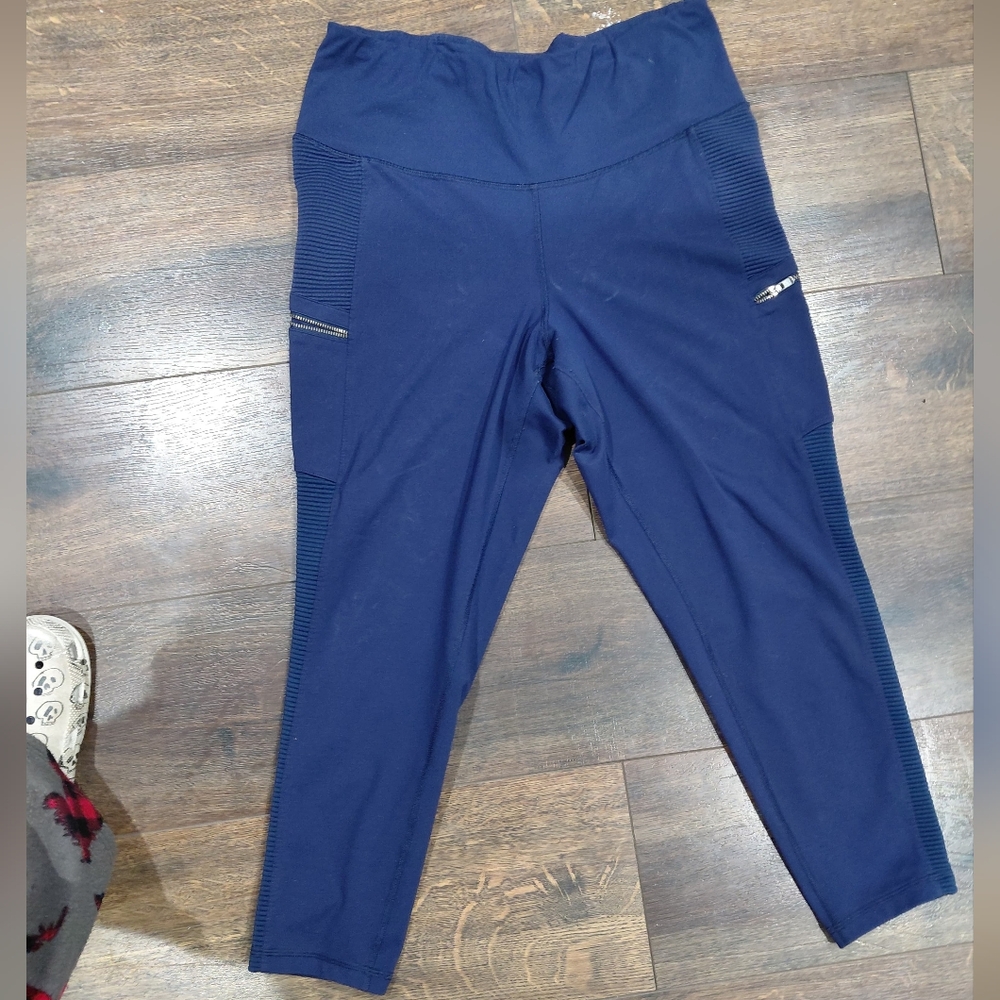 Old Navy Navy Active Go-Dry Petite Leggings